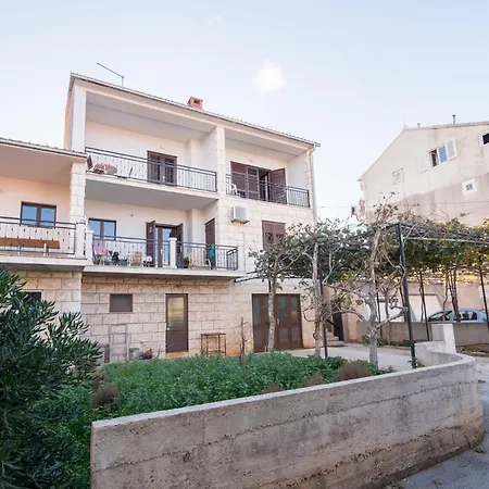 With Parking Space Supetar, Brac - 18825 Apartment Supetar