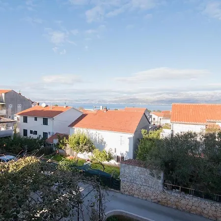 Apartment With Parking Space Supetar, Brac - 18825 Supetar